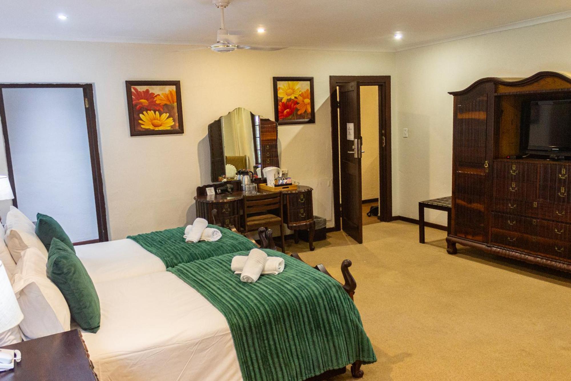 Hotel Numbi & Garden Suites Hazyview Exterior foto
